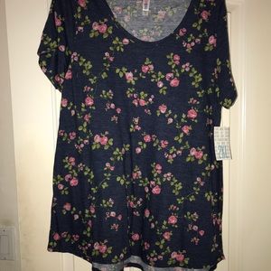 NWT XL LuLaRoe Classic T